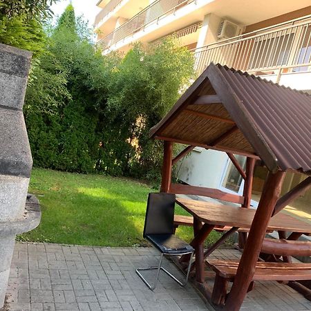 Bamboo Wellness Apartment Siófok Zewnętrze zdjęcie