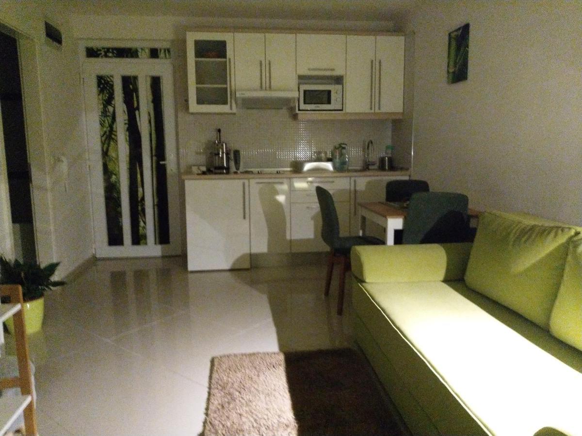 Bamboo Wellness Apartment Siófok Zewnętrze zdjęcie