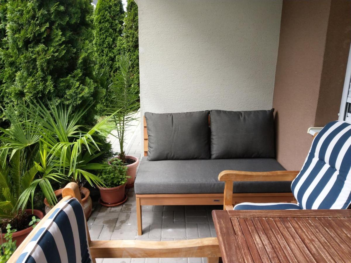 Bamboo Wellness Apartment Siófok Zewnętrze zdjęcie