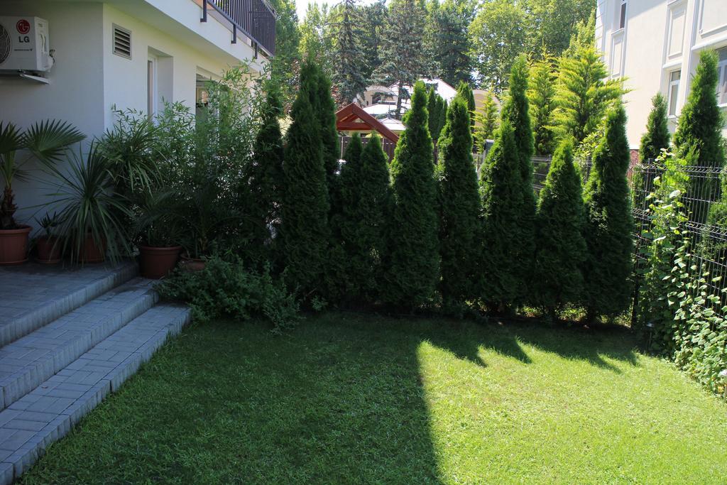 Bamboo Wellness Apartment Siófok Zewnętrze zdjęcie
