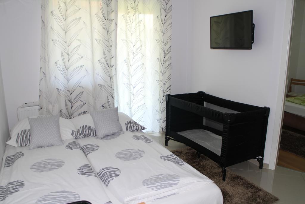 Bamboo Wellness Apartment Siófok Zewnętrze zdjęcie